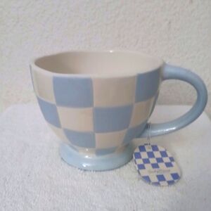 Blue checkered mug